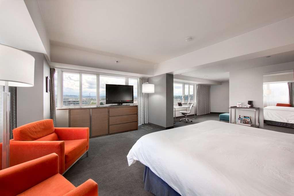 ホテル ムラーノ プロバンス ホテル タコマ 部屋 写真 A suite at the Hotel Arts